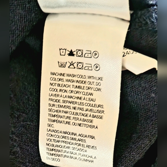 Women’s Navy Blue Lucky Brand Sweater Size Small - Picture 4 of 5